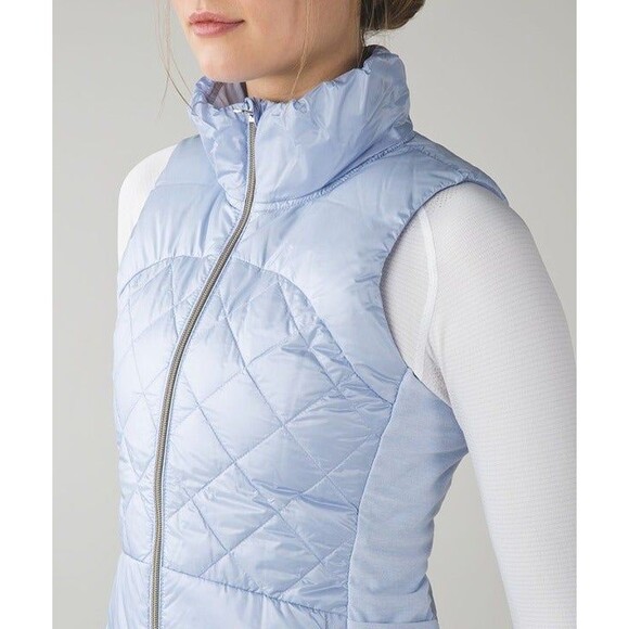 Lululemon Down for the Run size 6 vest Cool Breeze Blue - Picture 5 of 7